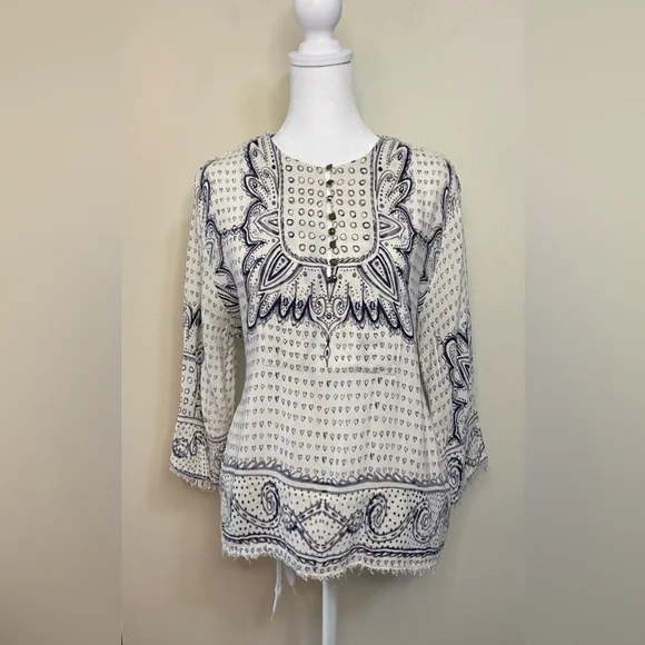 Maeve By Anthropologie Tops 3/4 Sleeve
Morgan Heart Printed Size XS. - Picture 8 of 17